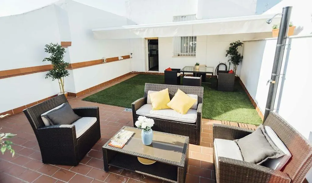 Apartment Atgr Luminoso Atico Con Terraza, Calle Antonia Diaz Seville Spain