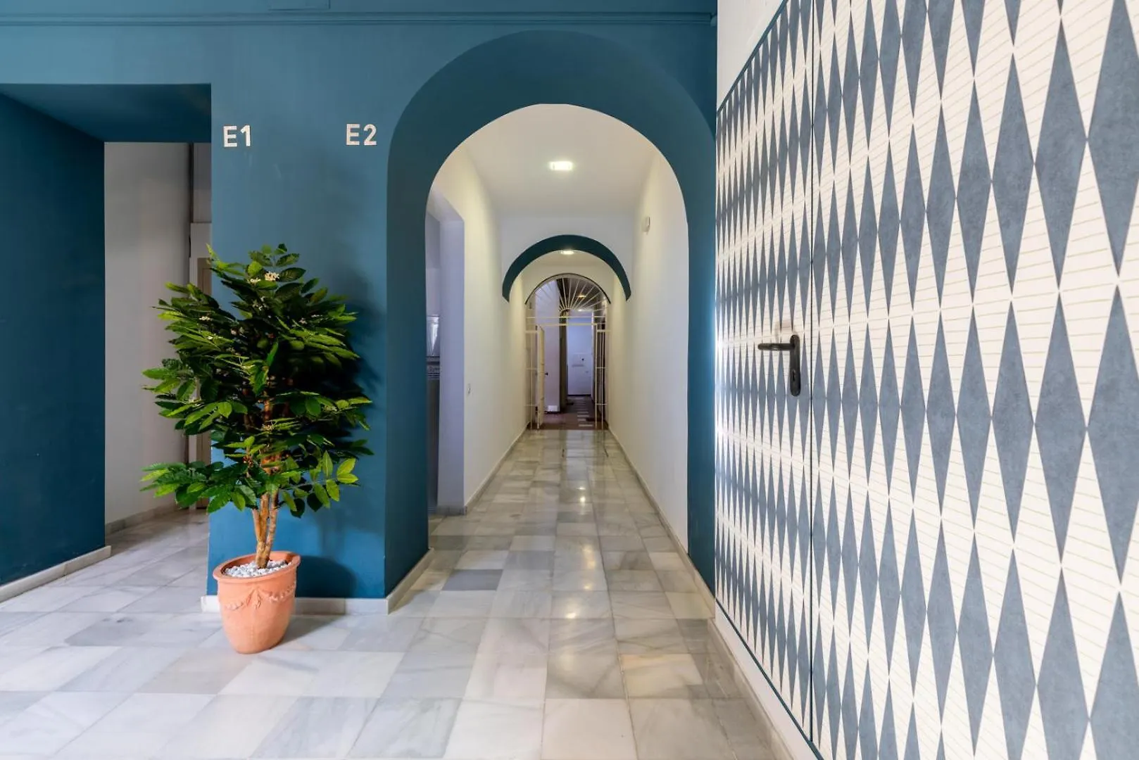 Apartamento Luminoso Ático con Terraza, Calle Antonia Diaz Sevilla