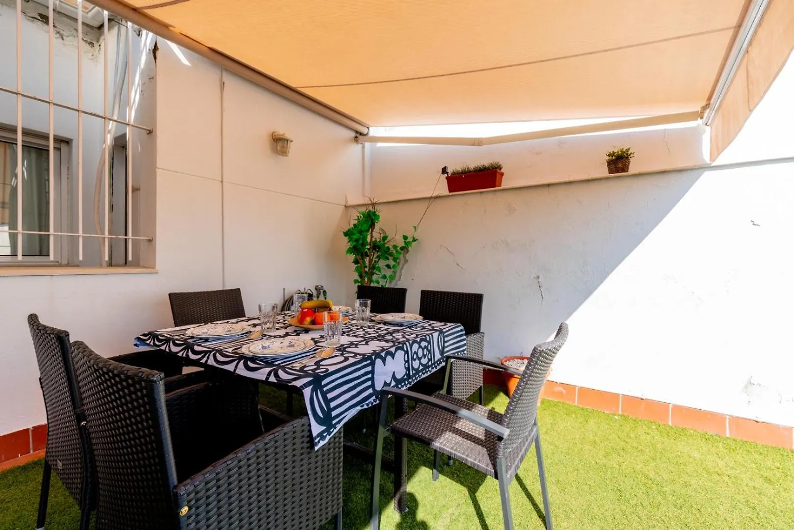 Apartamento Luminoso Ático con Terraza, Calle Antonia Diaz Sevilla 0*,  España